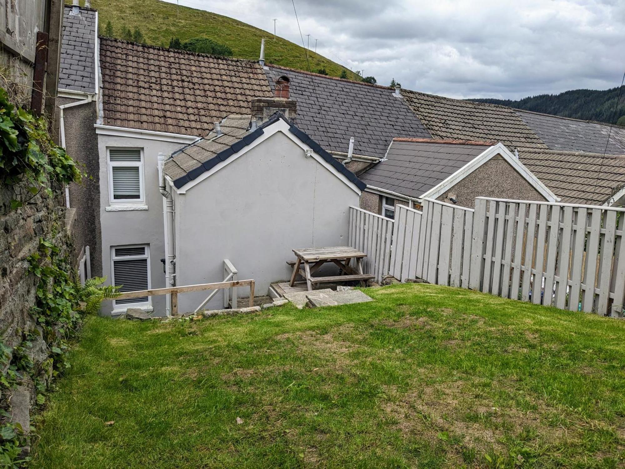 Cape Cottage Glyncorrwg Exterior photo